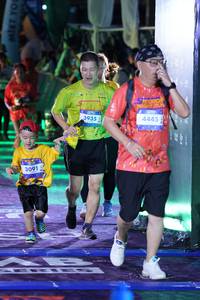 BIB: 3091, 3935, 4445
                            <button type="button" onclick="openModal(26246327)" class="btn btn-primary btn-sm float-right btn-popup" data-toggle="modal" data-target=".modal-high-quality">
                        <i class="fas fa-shopping-cart"></i> Add to Cart
                    </button>
                                            <button type="button" onclick="isThisMe(26246327, true)" class="btn btn-success btn-sm float-right btn-popup btn-isme hidden" data-toggle="tooltip" data-placement="bottom" title="นี่คือรูปของคุณใช่ไหม คลิกที่นี่เพื่อเอาเข้าอัลบั้ม">
                        <i class="fas fa-plus"></i> Add to album
                    </button>
                    <button type="button" onclick="isThisMe(26246327, false)" class="btn btn-warning btn-sm float-right btn-popup btn-isnotme hidden">
                        <i class="fas fa-ban"></i> Remove from album
                    </button>